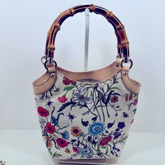 ⚡️SALE⚡️Authenticated GUCCI Flora Handbag with Bamboo Handles - Picture 3 of 15